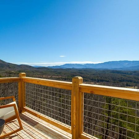 3 Pines Lodges Luxury Mountain View Hot Tub Sevierville Ngoại thất bức ảnh