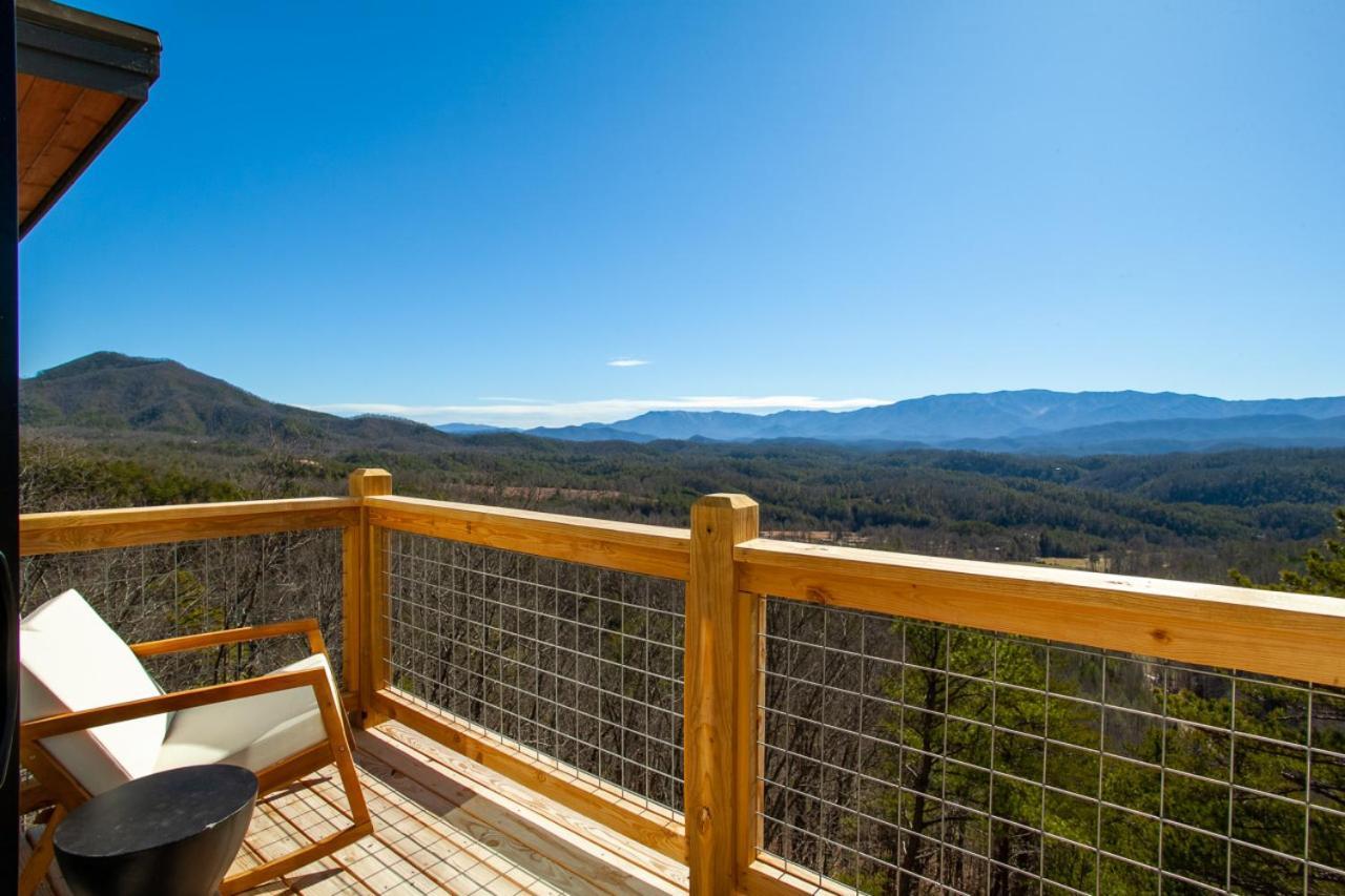 3 Pines Lodges Luxury Mountain View Hot Tub Sevierville Ngoại thất bức ảnh